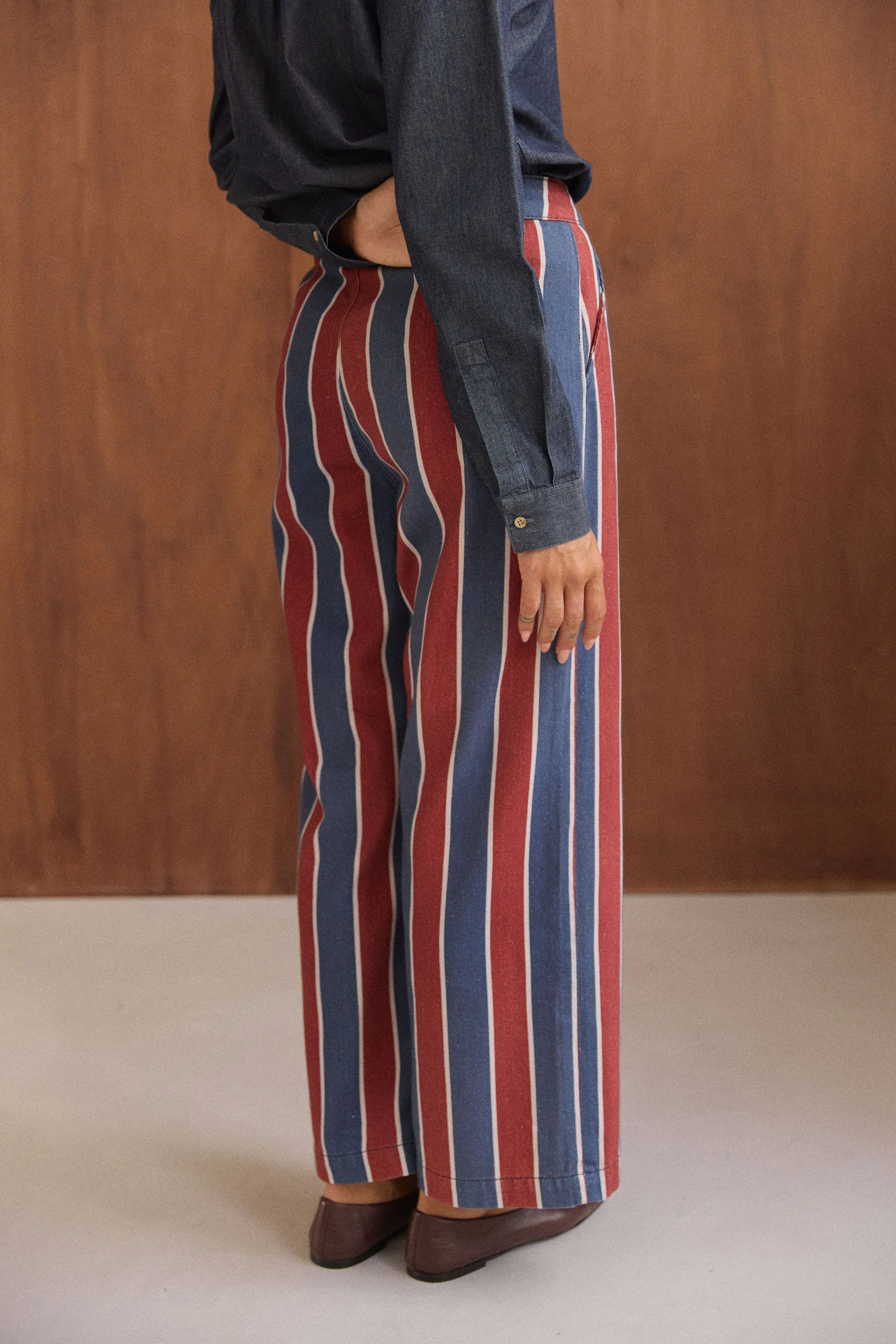 Pantalon Tommy rayures bordeaux - Image 3