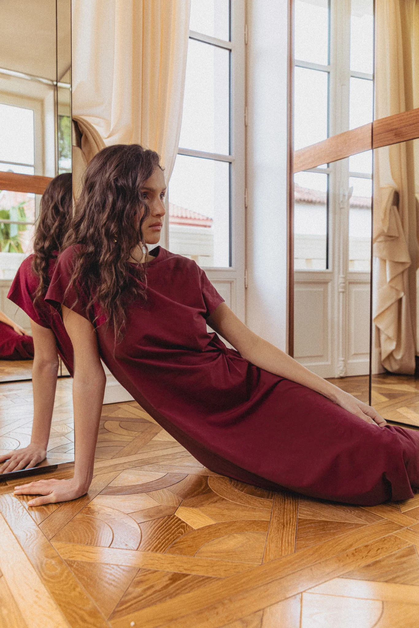 Robe Lucie bordeaux - Image 3